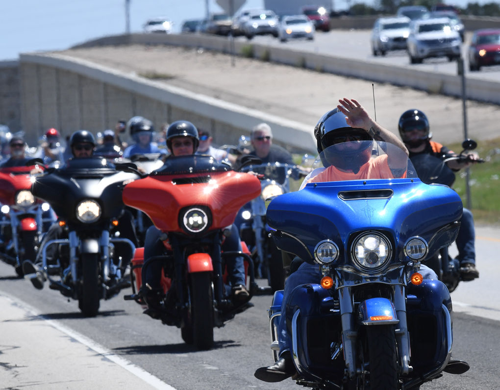 Hundreds of bikers ride in 9/11 memorial